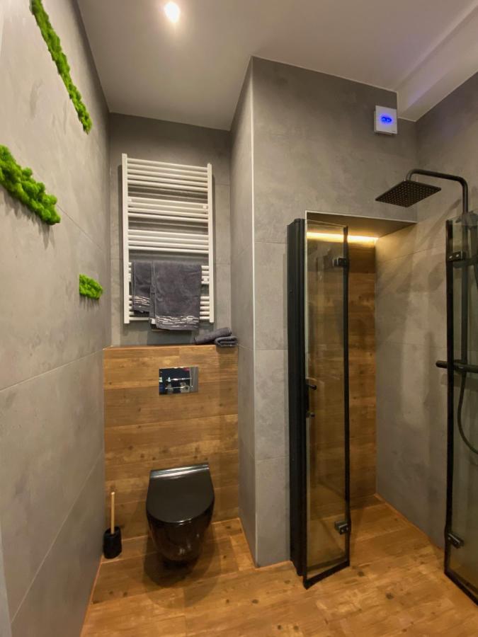 Apartament Z Jacuzzi Leilighet Krasków Eksteriør bilde